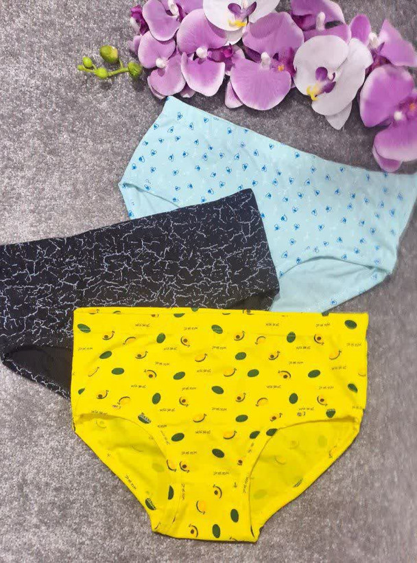 شورت نخی برند چی چی سایز۳xLو۲xL کد ۱۲۹