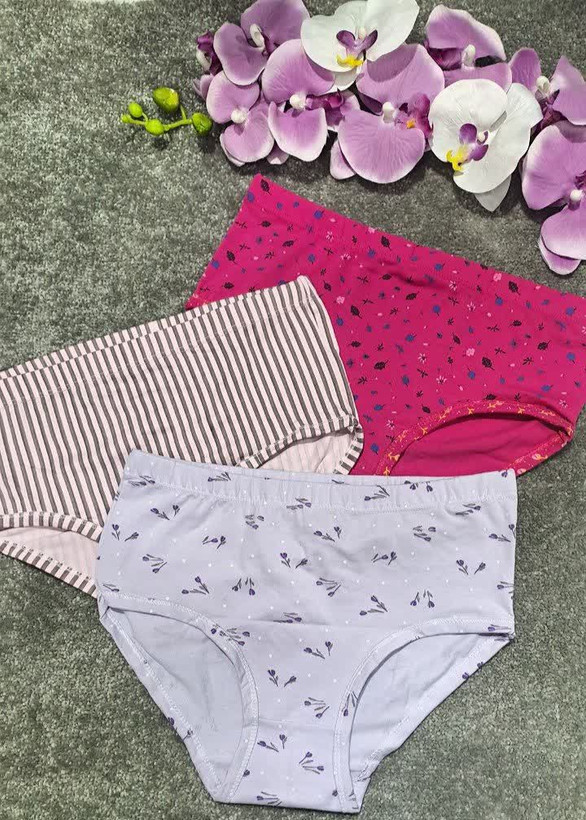 شورت نخی برند چی چی سایز۳xLو۲xL کد ۱۲۹
